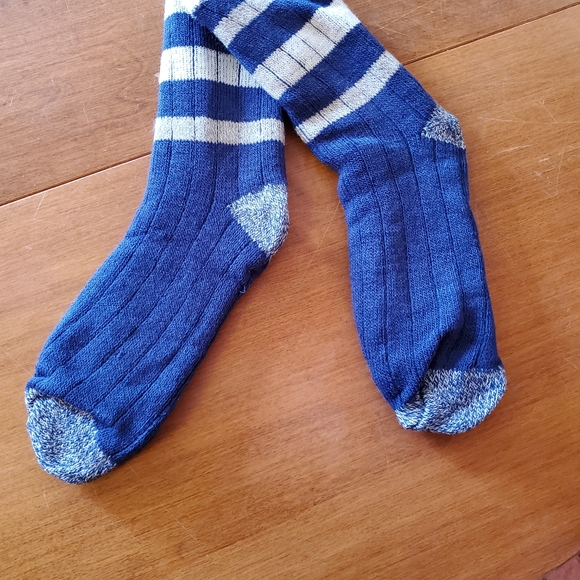 NWT Merry Brite Lined Slipper Socks - Picture 9 of 11